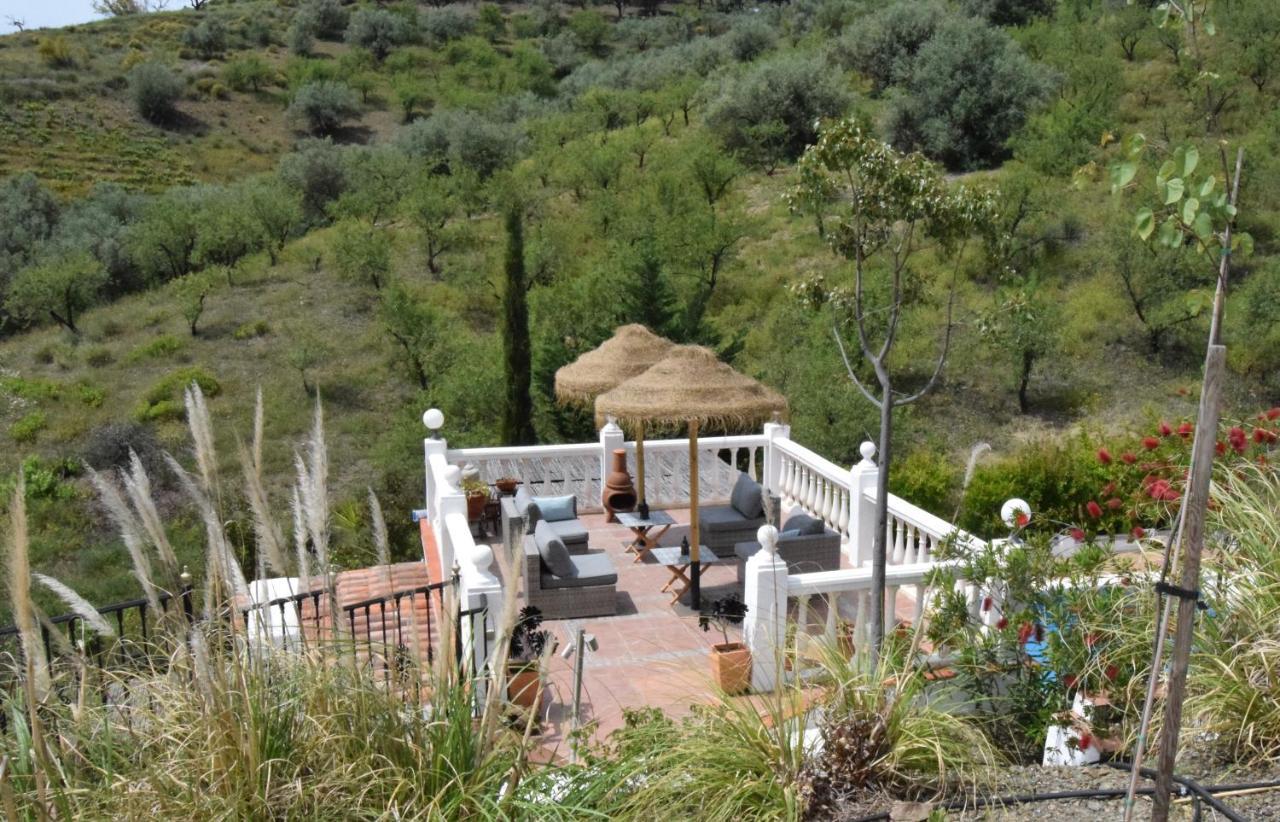 B&B And Apartments Cortijo La Zapatera Canillas de Aceituno Exterior photo